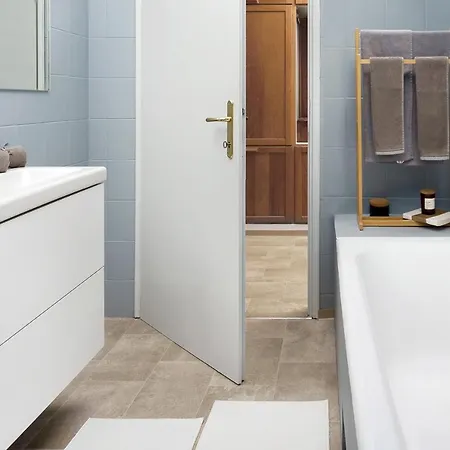 Sea La Vie Apartment